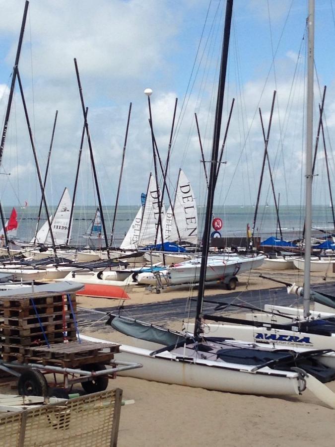 Knokke Sea, Appartement Vue Mer Екстериор снимка